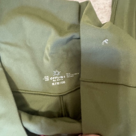 Offline By Aerie Crossover leggings size xl - Picture 3 of 3